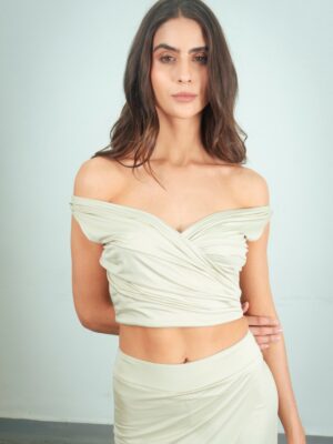 TOP ESCOTE V DRAPEADO
