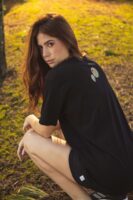 CAMISETA M/C CON LOGO KUNA