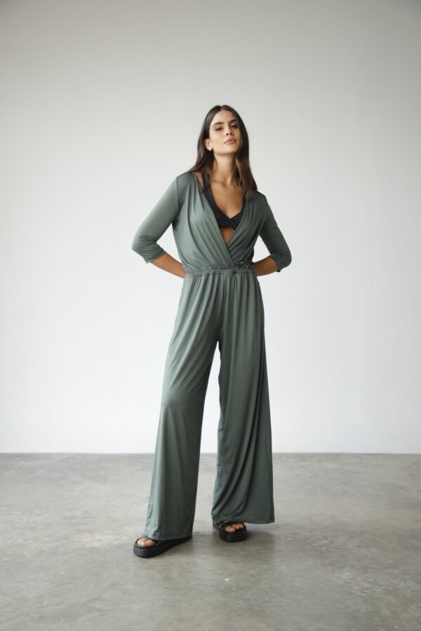 ENTERIZO ESCOTE EN V